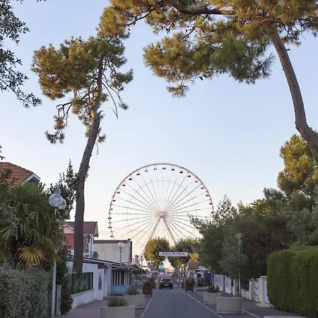 Sous Les Pins 4* Ронс-ле-Бен